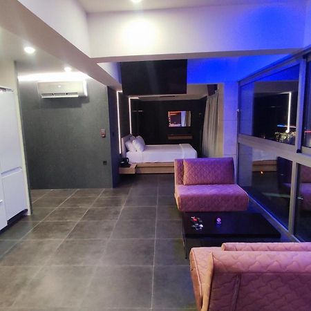 Summertime Signature Suites Agia Marina Exterior foto